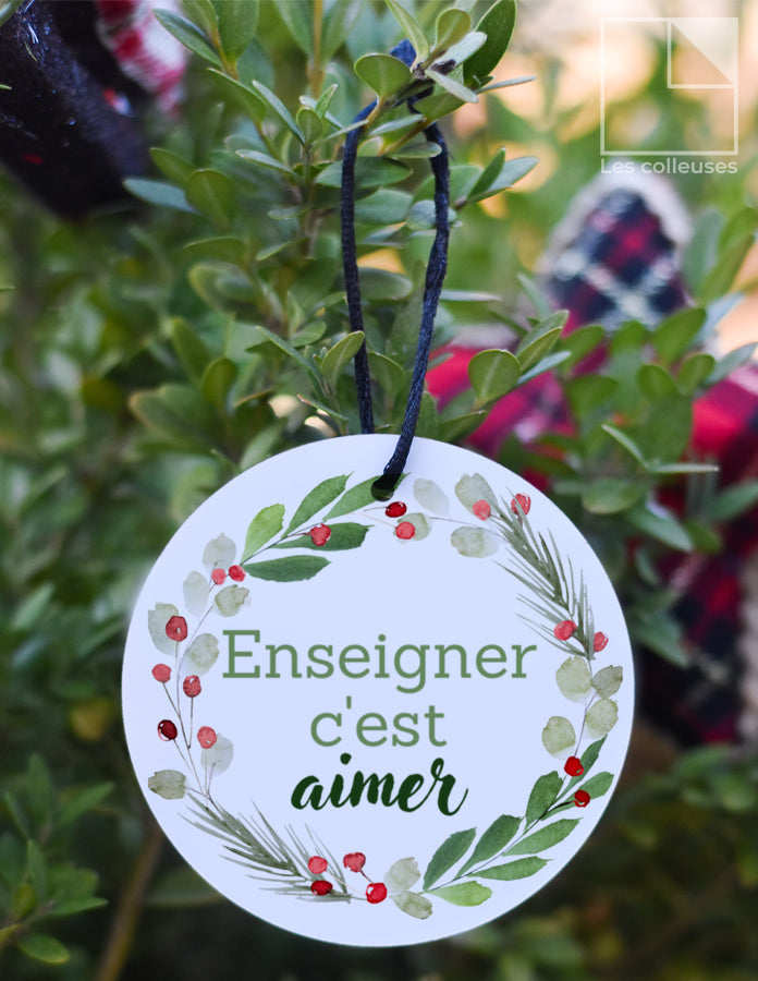 Ornement « Enseigner c&