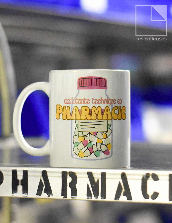 Tasse en céramique « Assistante technique en pharmacie »