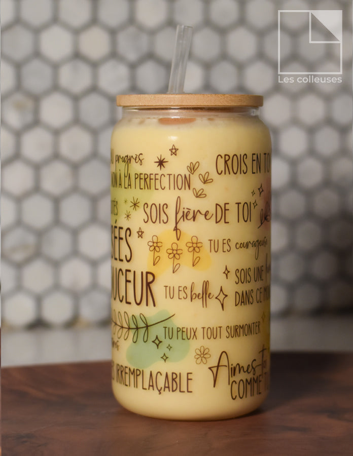 Verre style canette avec couvercle bamboo « Pensées de douceur »